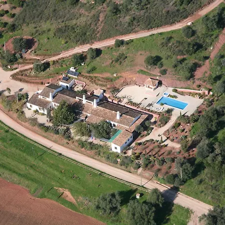 Fazendinha - - Spacious And Tranquil 塔维拉